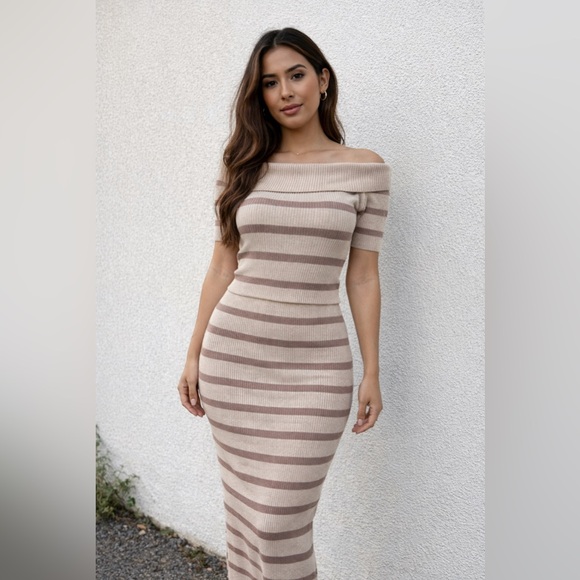 Olive & Oak Dresses & Skirts - Olive & Oak Beige and Cream Striped Midi Dress